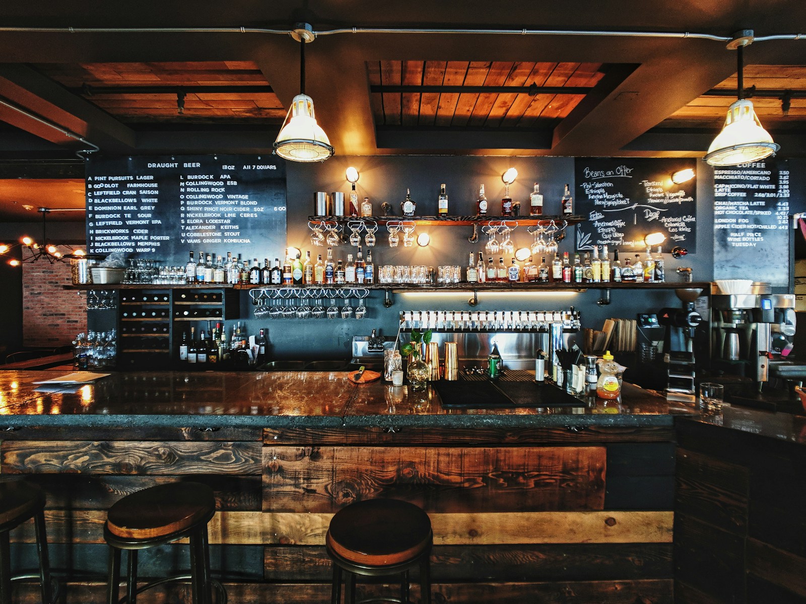 Artisan Bar Lounge project hero